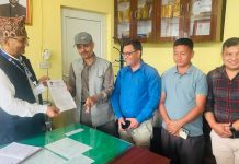 सरकारी विज्ञापनसम्बन्धी निर्णयको विरोधमा पत्रकार महासंघ धादिङद्वारा ज्ञापनपत्र बुझाइयो