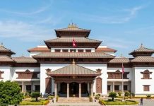 संसदमा सरकार खोज्दै रास्वपा सांसद, जनताका सवालमा सरकार गम्भीर बन्नुपर्ने माग